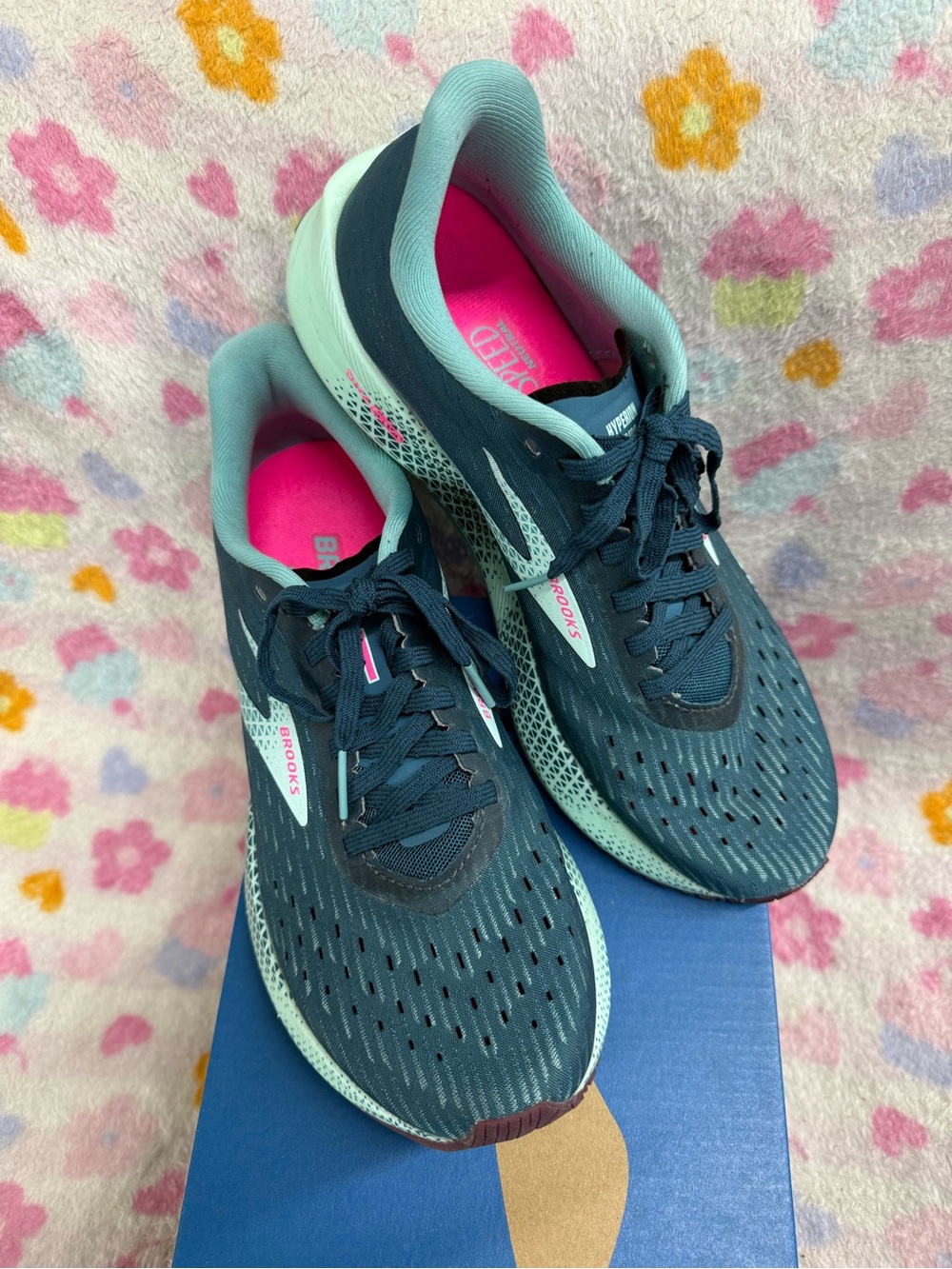 Brooks Women's Teal and Pink Athletic Running Shoes